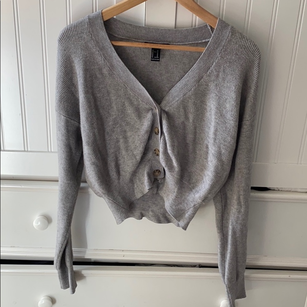 Forever 21 grey cropped cardigan
